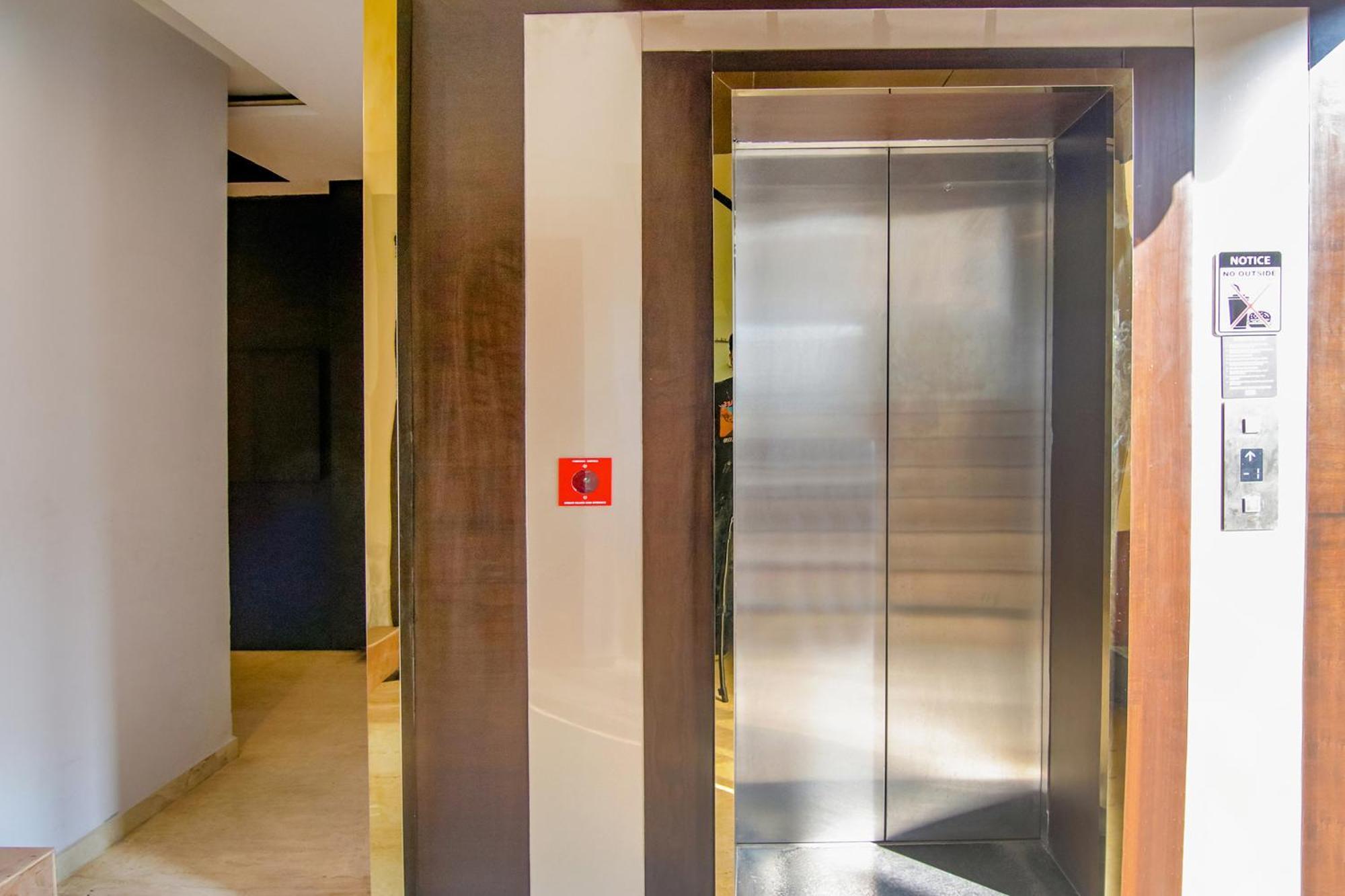 Fabhotel Prime K9 Crown Ludhiana Exterior foto